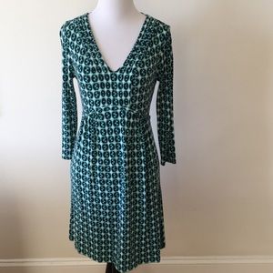 Boden green geometric print knit dress - size 6